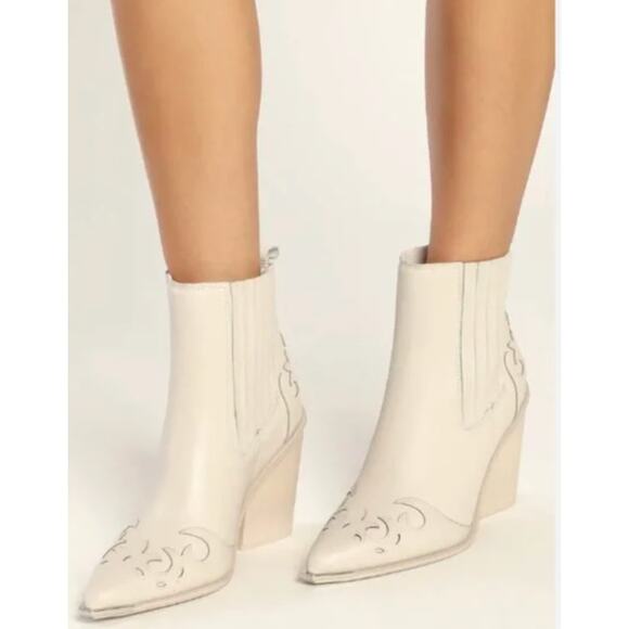Steve Madden White Western Booties - Picture 1 of 12
